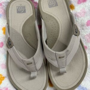 Reef Light Tan Sandals